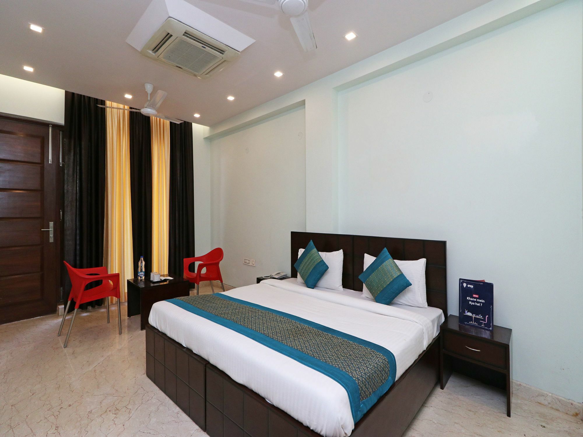 Oyo 9664 Sector 48 Hotel คูร์เคาน์ ภายนอก รูปภาพ