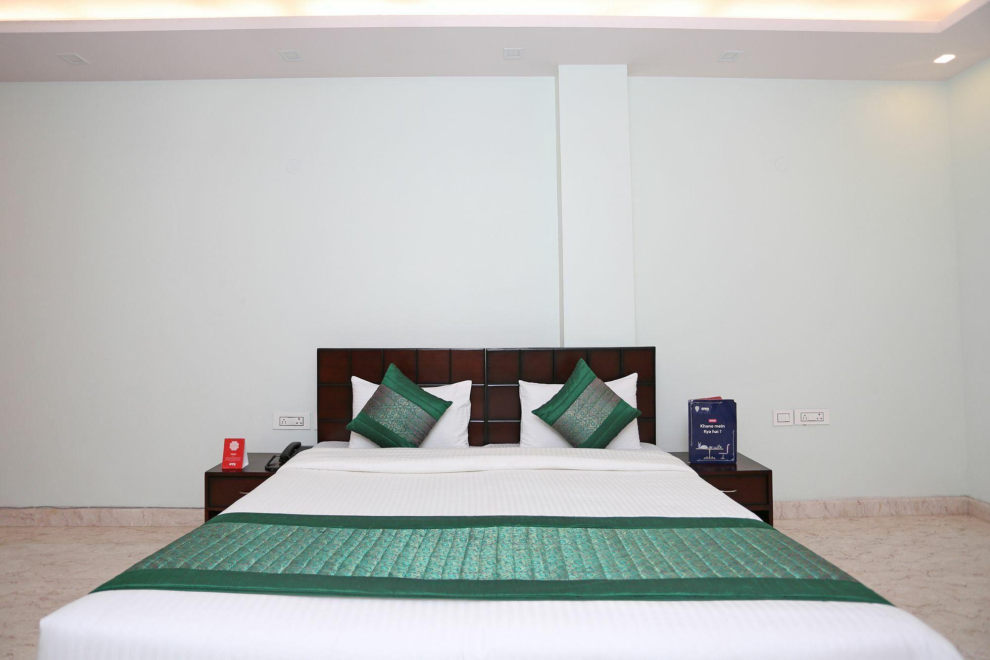 Oyo 9664 Sector 48 Hotel คูร์เคาน์ ภายนอก รูปภาพ