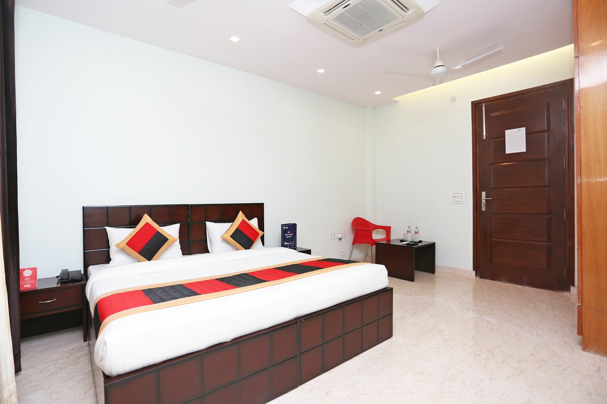 Oyo 9664 Sector 48 Hotel คูร์เคาน์ ภายนอก รูปภาพ